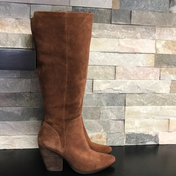 Charles David Nelson Suede To-The-Knee Boot - Picture 6 of 14